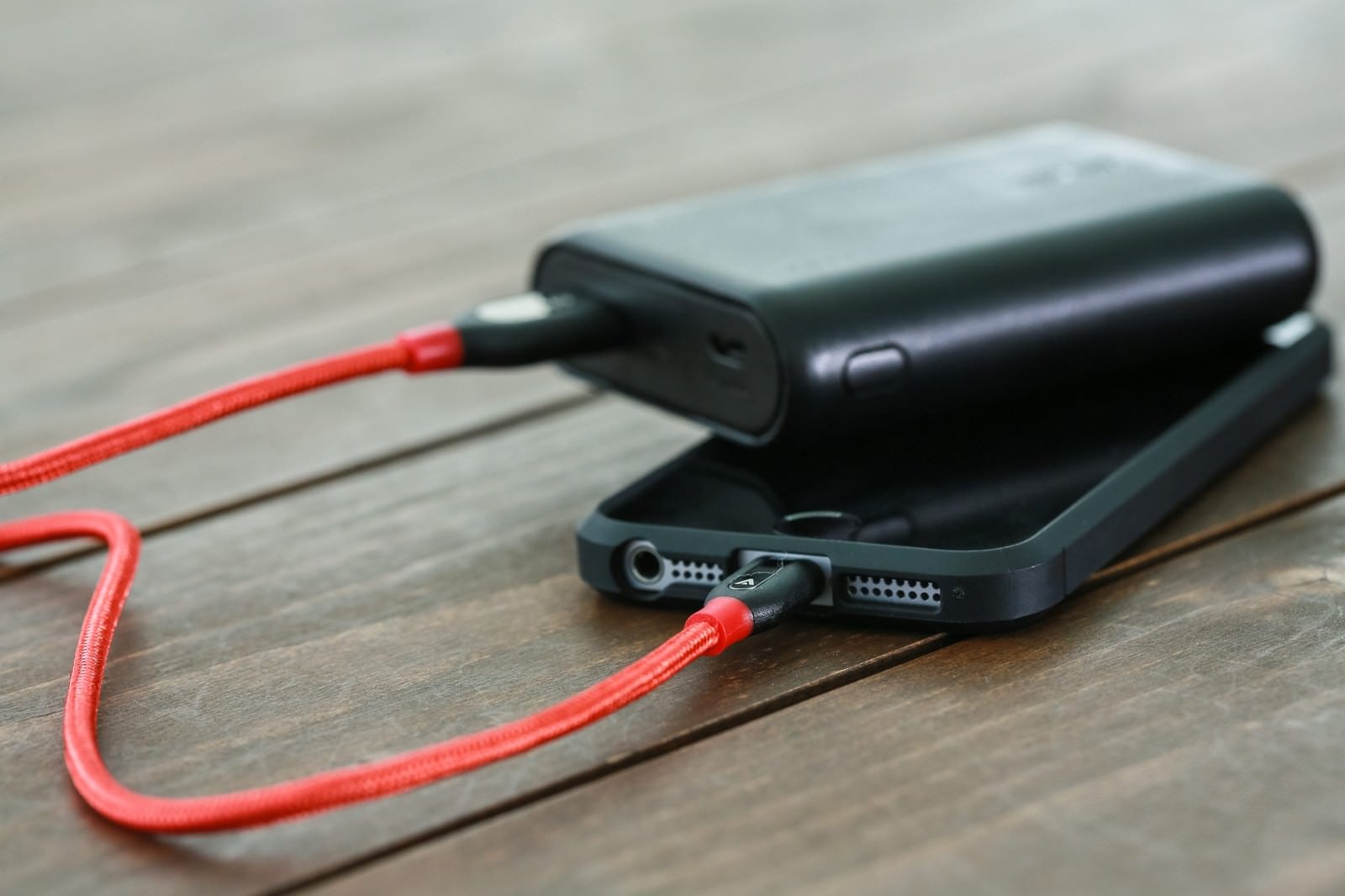 スマートフォンで情報確認